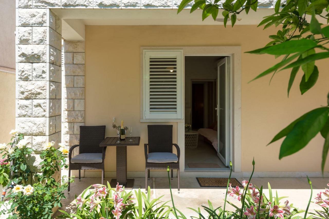 Apartman Lu Appartement Mokošica Buitenkant foto