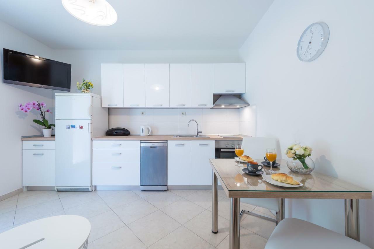 Apartman Lu Appartement Mokošica Buitenkant foto